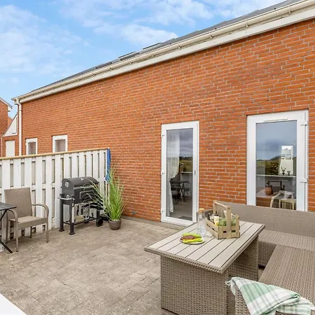 Steffan - 2-3km From The Sea By Interhome