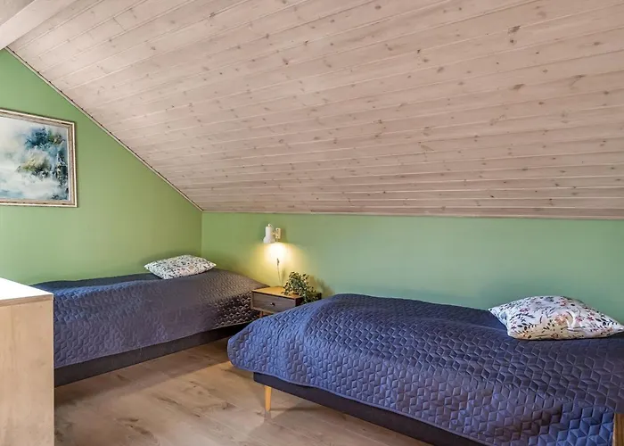 Steffan - 2-3km From The Sea By Interhome